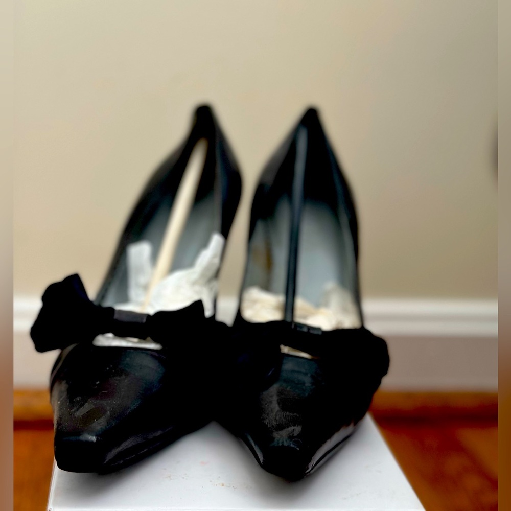 VGC BCBG heels- size 6